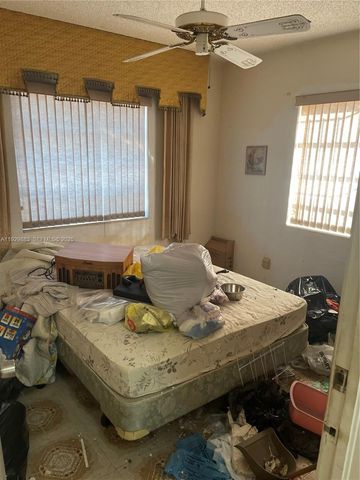 1040 NW 28th Ave, Miami, FL 33125