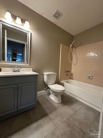 676 S 72nd Ave C, Pensacola, FL 32506