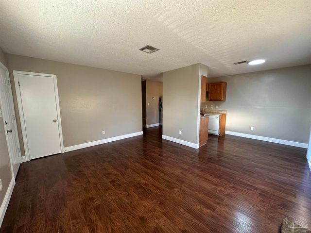 676 S 72nd Ave C, Pensacola, FL 32506