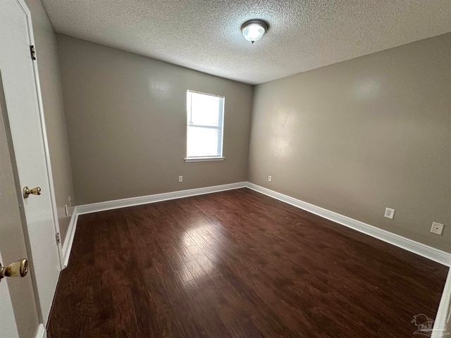 676 S 72nd Ave C, Pensacola, FL 32506