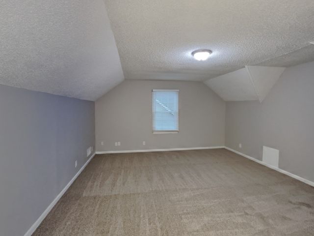 730 Brushy Ridge Dr, La Vergne, TN 37086