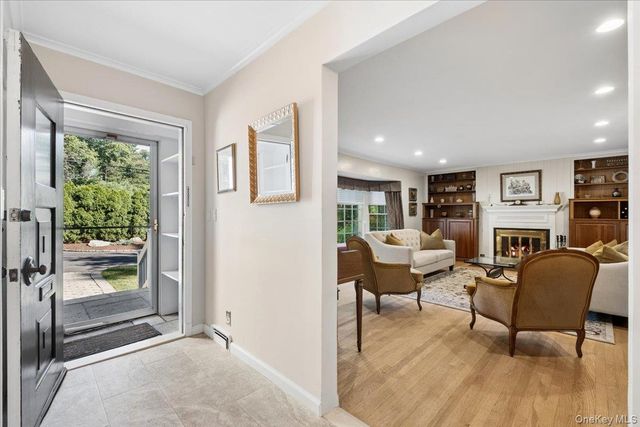372 Fort Hill Road, Scarsdale, NY 10583