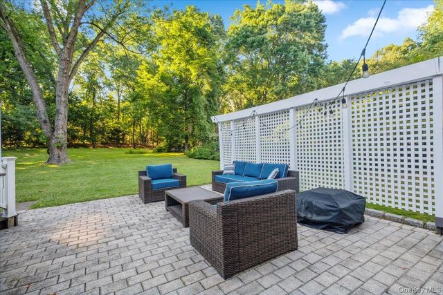 372 Fort Hill Road, Scarsdale, NY 10583