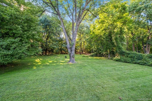 372 Fort Hill Road, Scarsdale, NY 10583