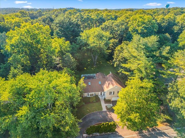 372 Fort Hill Road, Scarsdale, NY 10583