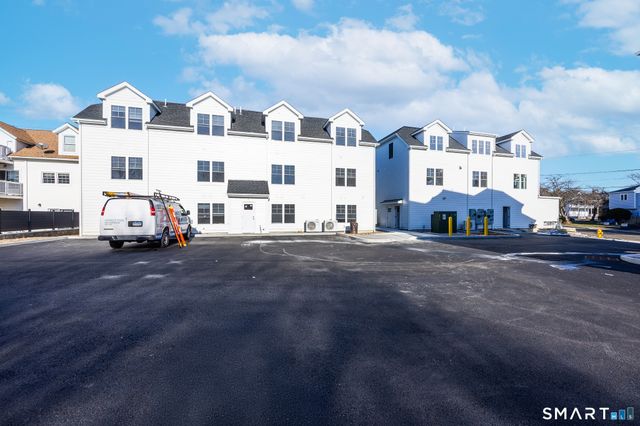 29 Village Road F, Milford, CT 06460