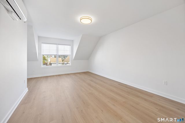 29 Village Road F, Milford, CT 06460