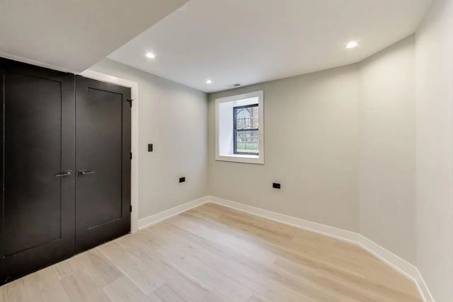 1311 N Rockwell Street 1, Chicago, IL 60622