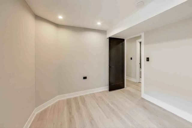 1311 N Rockwell Street 1, Chicago, IL 60622