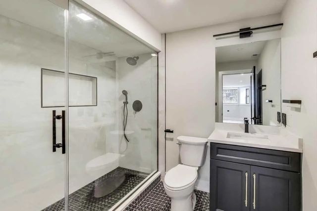 1311 N Rockwell Street 1, Chicago, IL 60622