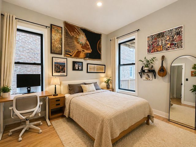 1311 N Rockwell Street 1, Chicago, IL 60622