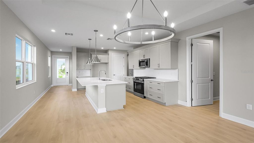 Image 21 of property listing at 1457 SANTORINI WAY, Tavares, FL 32778