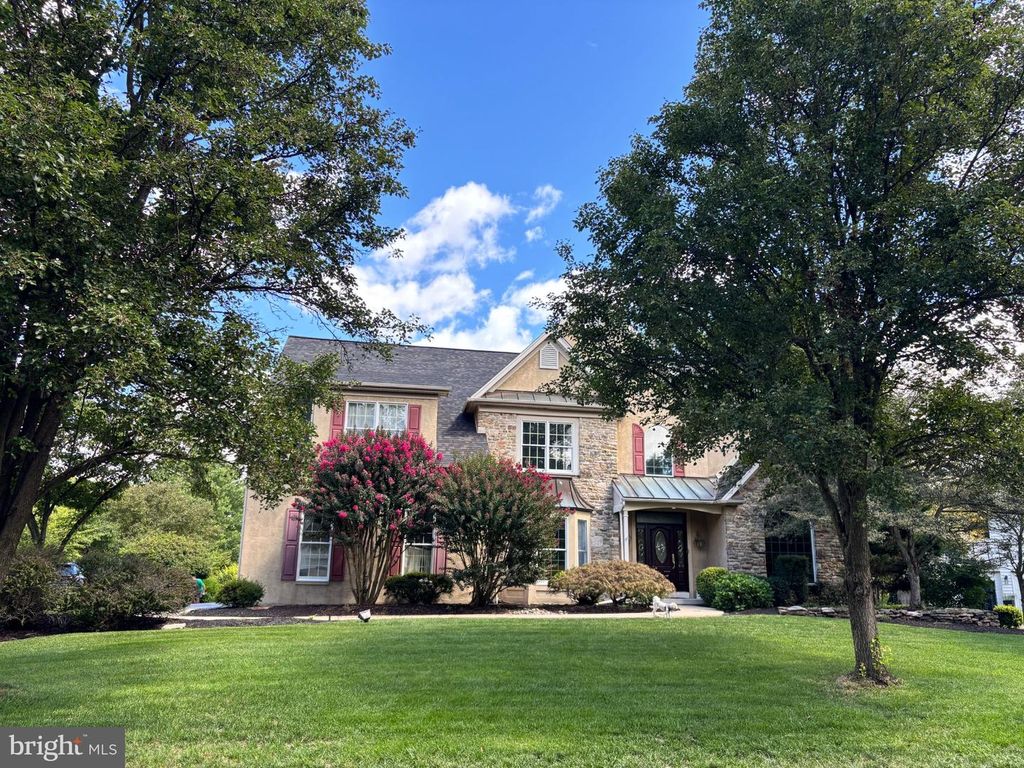 9 CEDAR CREST CT, DOYLESTOWN, PA 18901 — photo 2