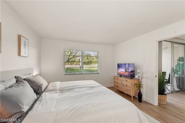 501 Forest Lakes BLVD 111, Naples, FL 34105