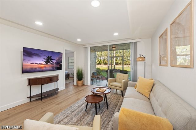 501 Forest Lakes BLVD 111, Naples, FL 34105