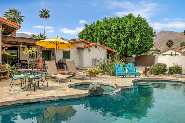 52426 Avenida Mendoza, La Quinta, CA 92253