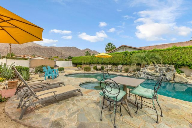 52426 Avenida Mendoza, La Quinta, CA 92253