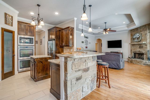 152 Arbor Terrace, Weatherford, TX 76087