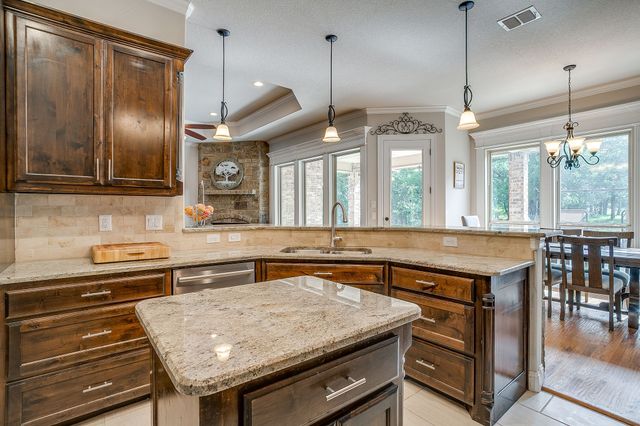 152 Arbor Terrace, Weatherford, TX 76087
