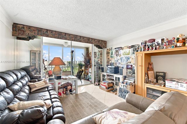 1025 SE 2nd Avenue 406, Dania Beach, FL 33004