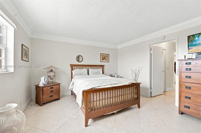 1025 SE 2nd Avenue 406, Dania Beach, FL 33004