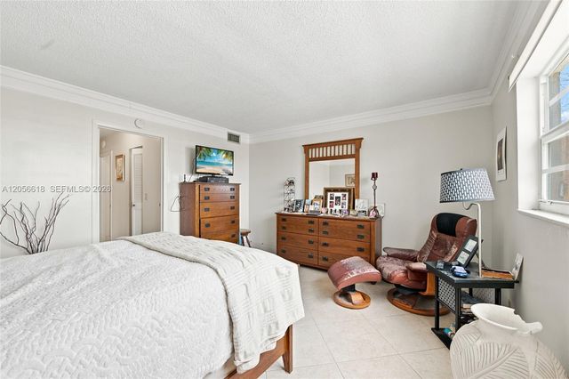 1025 SE 2nd Avenue 406, Dania Beach, FL 33004