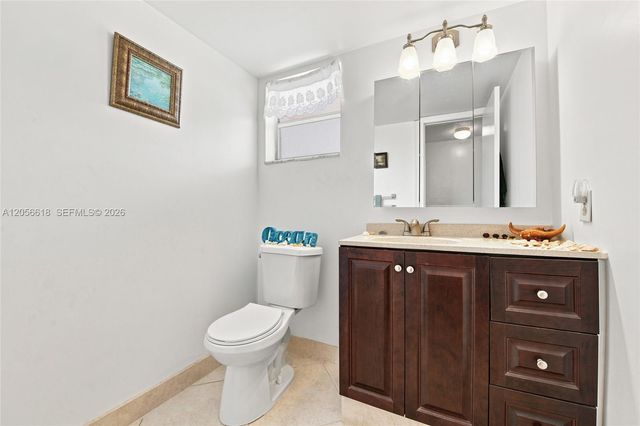 1025 SE 2nd Avenue 406, Dania Beach, FL 33004