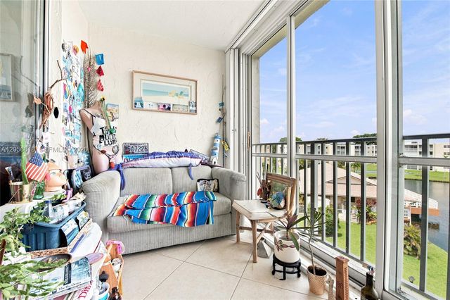 1025 SE 2nd Avenue 406, Dania Beach, FL 33004