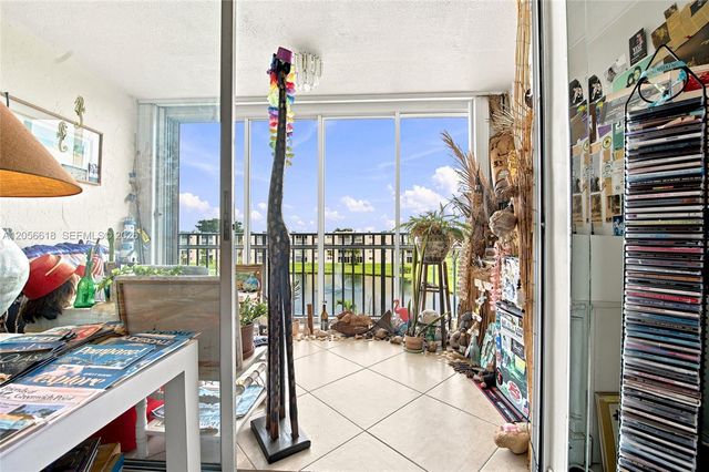 1025 SE 2nd Avenue 406, Dania Beach, FL 33004
