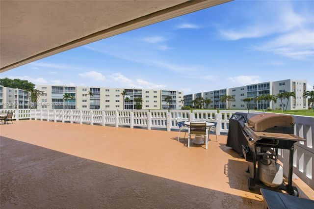 1025 SE 2nd Avenue 406, Dania Beach, FL 33004