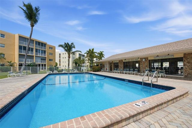 1025 SE 2nd Avenue 406, Dania Beach, FL 33004
