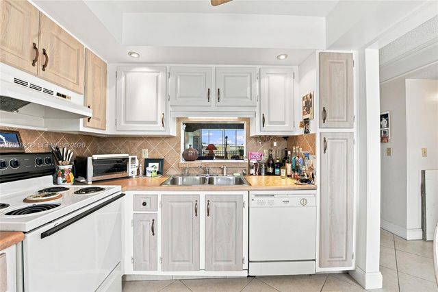 1025 SE 2nd Avenue 406, Dania Beach, FL 33004