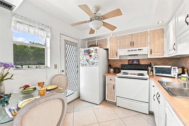 1025 SE 2nd Avenue 406, Dania Beach, FL 33004
