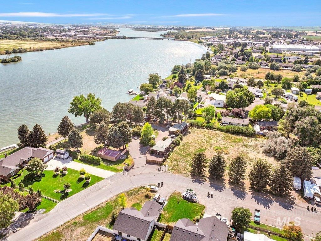 1801 Y Street, Heyburn, ID 83336