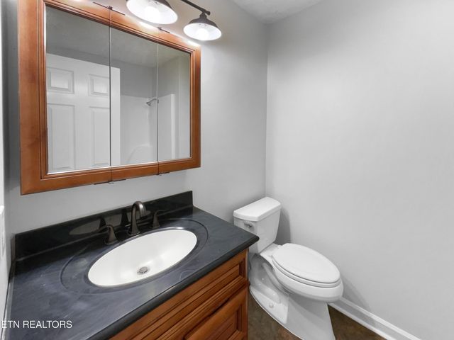 322 Chatuga Lane, Loudon, TN 37774