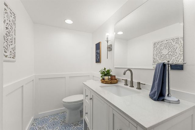 4009 PRIORY CIRCLE, Tampa, FL 33618