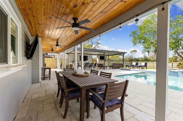 4009 PRIORY CIRCLE, Tampa, FL 33618