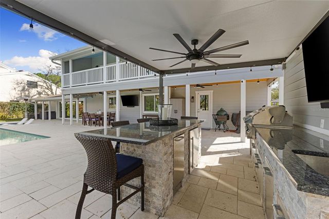 4009 PRIORY CIRCLE, Tampa, FL 33618