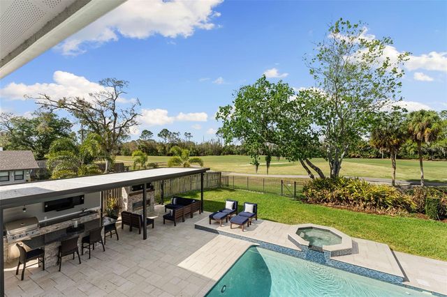 4009 PRIORY CIRCLE, Tampa, FL 33618