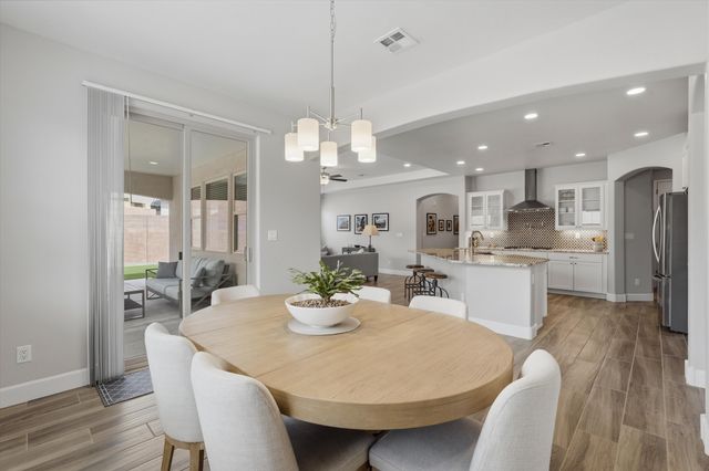 4025 Windy Road NE, Rio Rancho, NM 87144