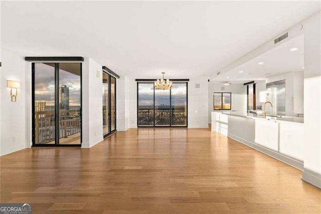 3481 Lakeside Drive NE P206, Atlanta, GA 30326