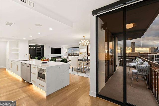 3481 Lakeside Drive NE P206, Atlanta, GA 30326