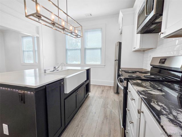 445 Earl Place, Montgomery, AL 36104