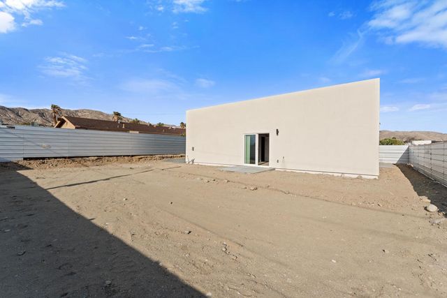 13 785 Caliente Drive, Desert Hot Springs, CA 92240