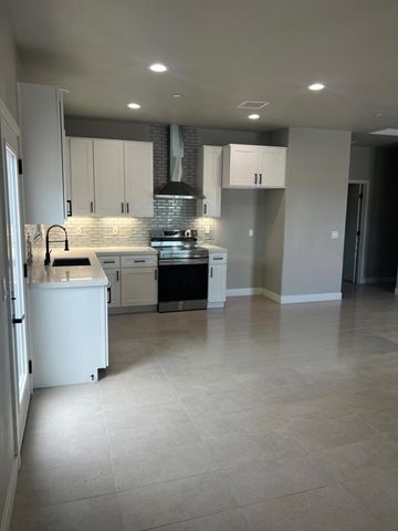 13 785 Caliente Drive, Desert Hot Springs, CA 92240