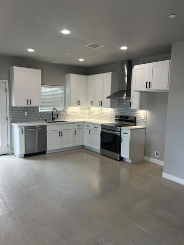 13 785 Caliente Drive, Desert Hot Springs, CA 92240