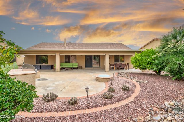 2328 E Desert Pueblo Pass, Green Valley, AZ 85614