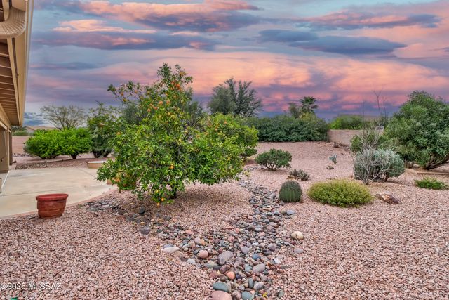 2328 E Desert Pueblo Pass, Green Valley, AZ 85614