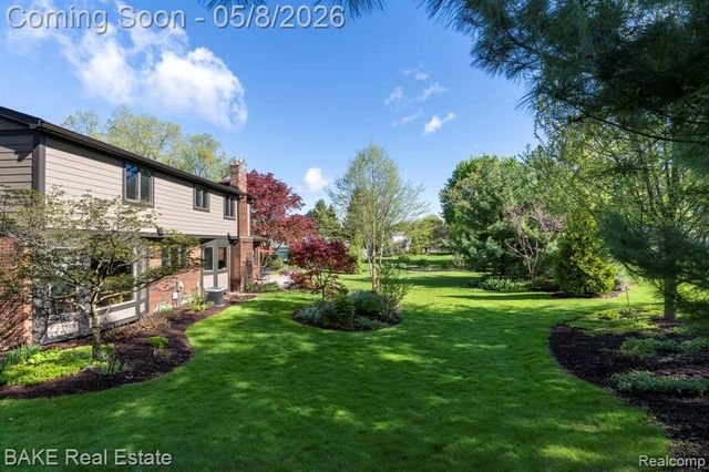 12910 Drury Lane, Plymouth, MI 48170
