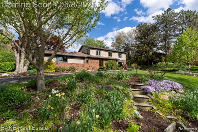 12910 Drury Lane, Plymouth, MI 48170